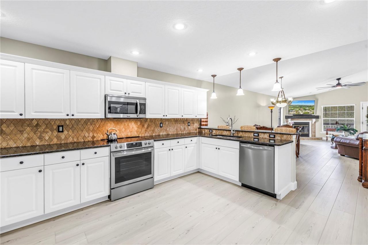 786 59th Avenue Ne, Saint Petersburg, FL 33703 Photo