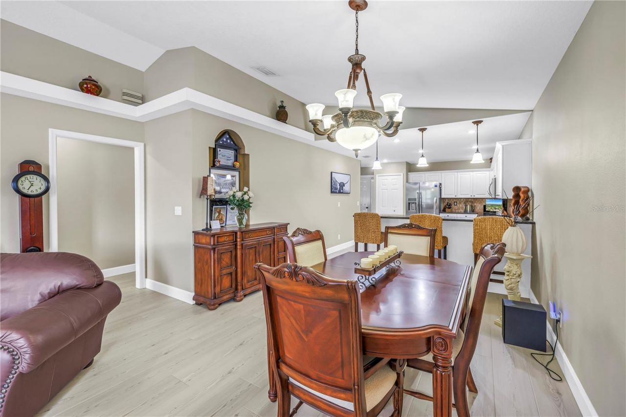 786 59th Avenue Ne, Saint Petersburg, FL 33703 Photo