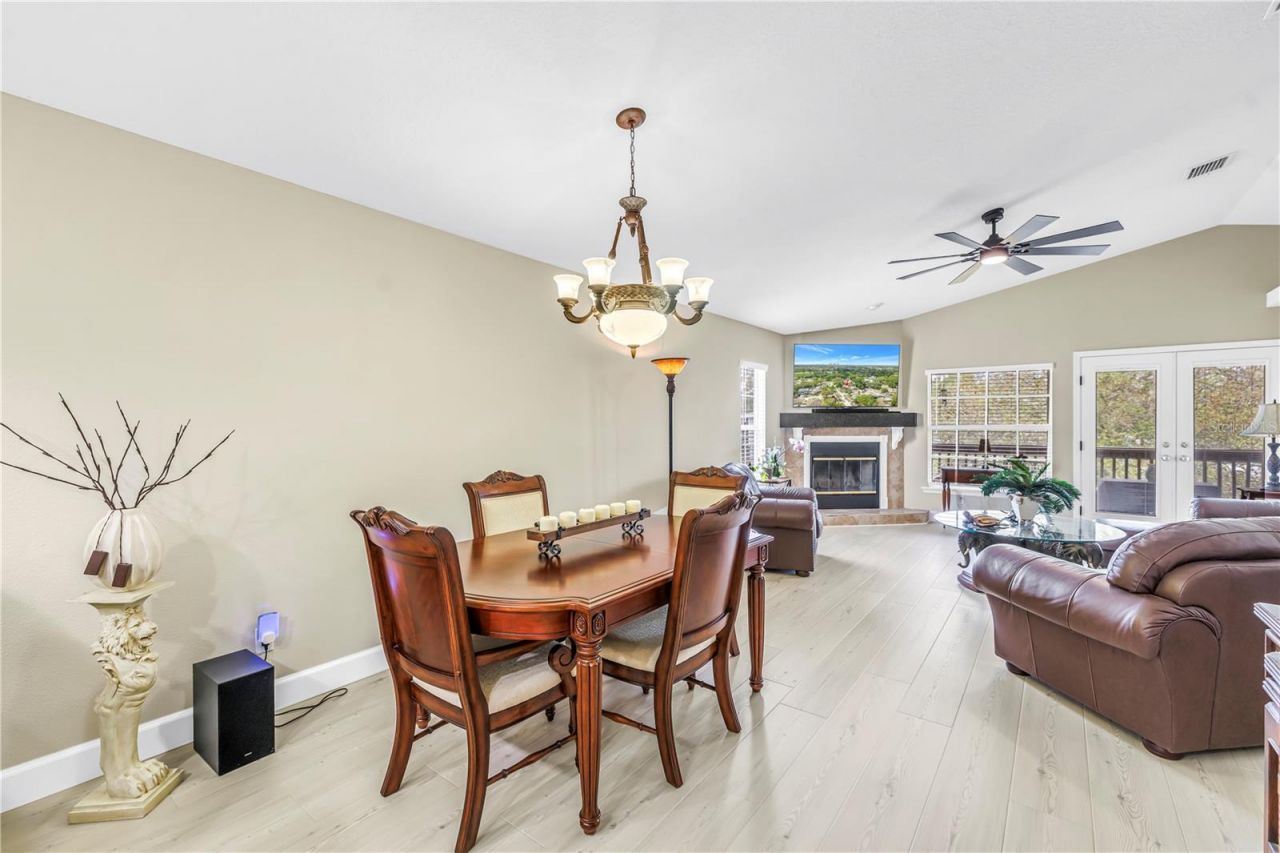 786 59th Avenue Ne, Saint Petersburg, FL 33703 Photo