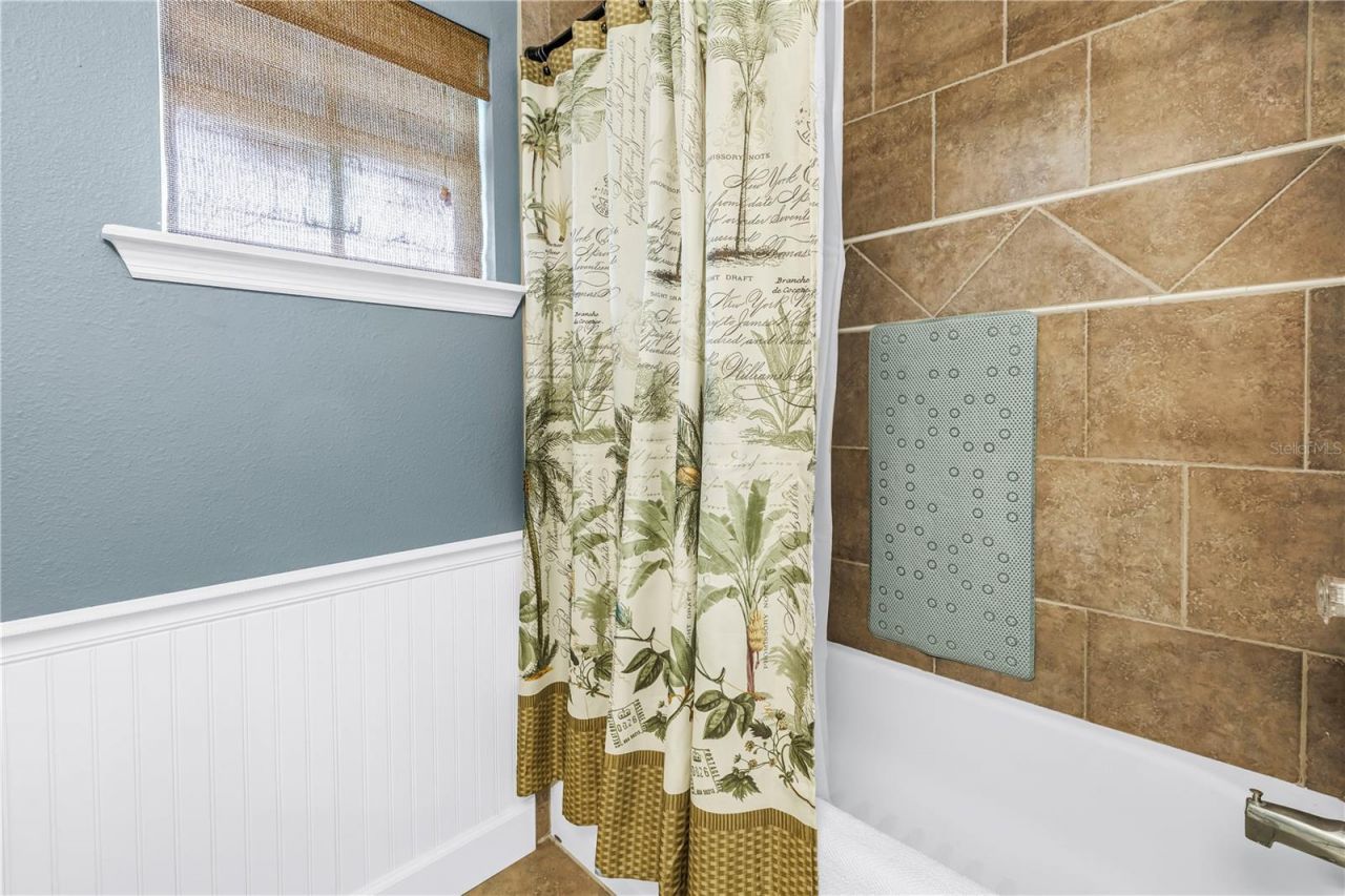 786 59th Avenue Ne, Saint Petersburg, FL 33703 Photo