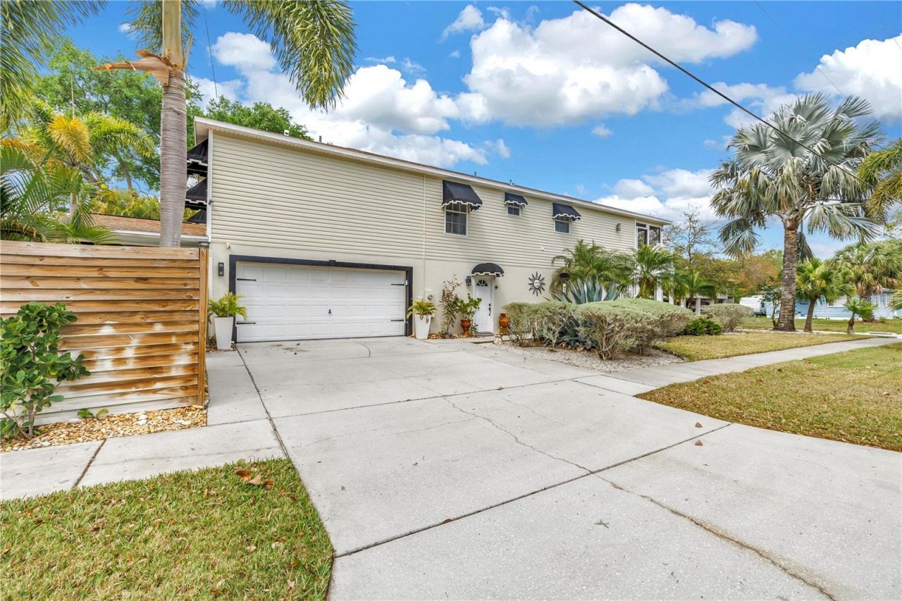 786 59th Avenue Ne, Saint Petersburg, FL 33703 Photo