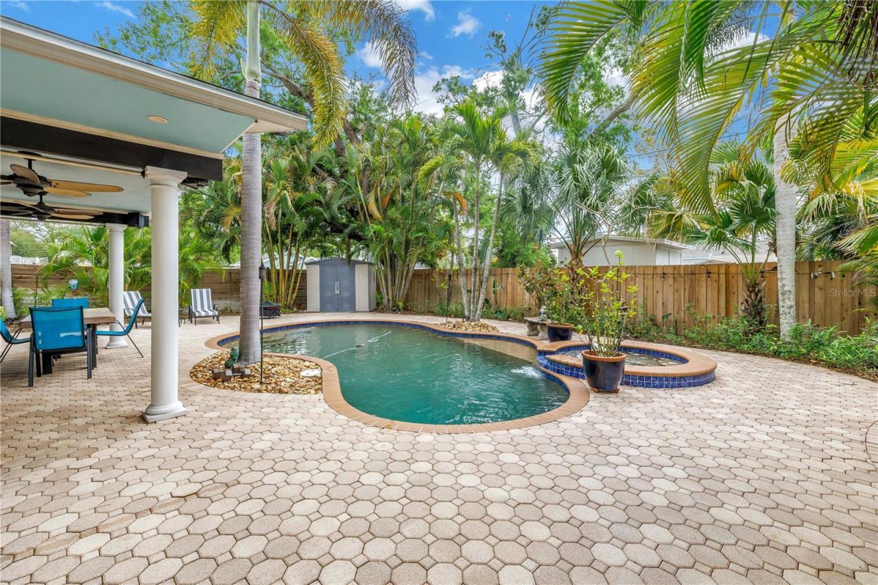 786 59th Avenue Ne, Saint Petersburg, FL 33703 Photo