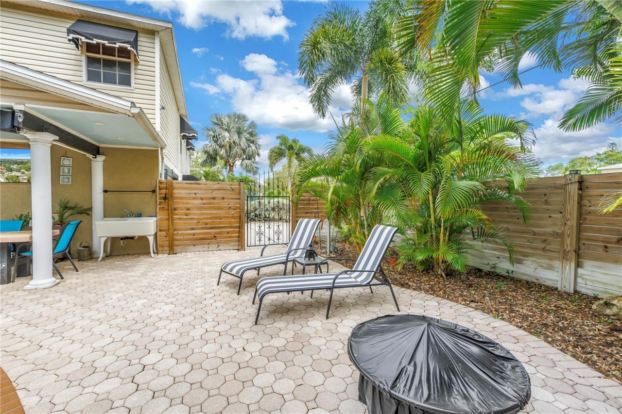 786 59th Avenue Ne, Saint Petersburg, FL 33703 Photo