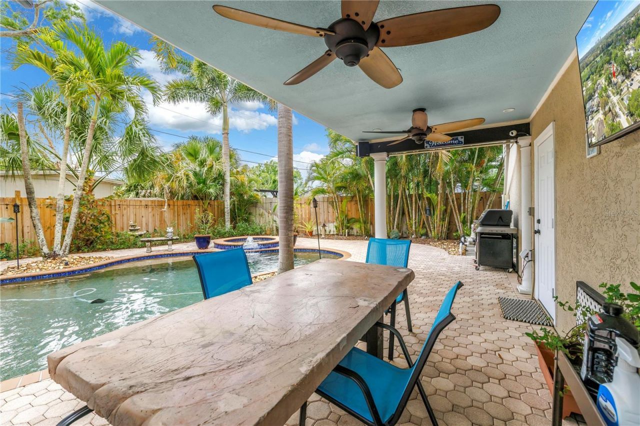 786 59th Avenue Ne, Saint Petersburg, FL 33703 Photo