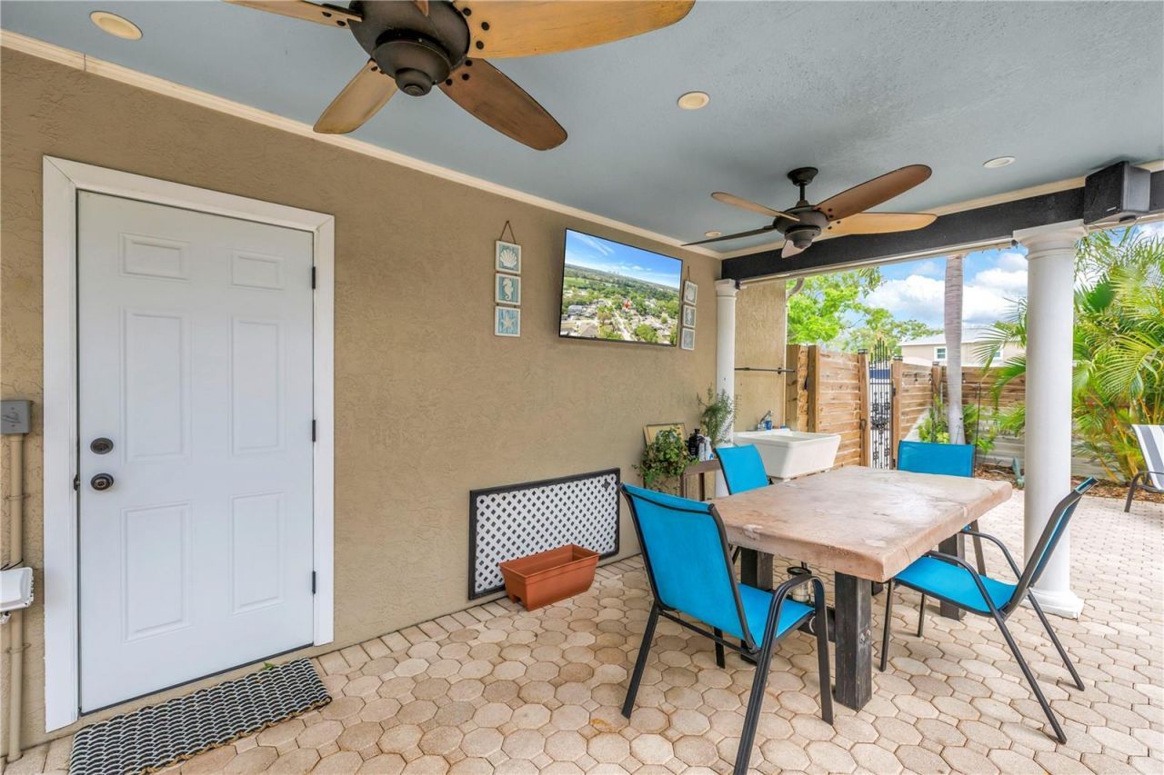 786 59th Avenue Ne, Saint Petersburg, FL 33703 Photo