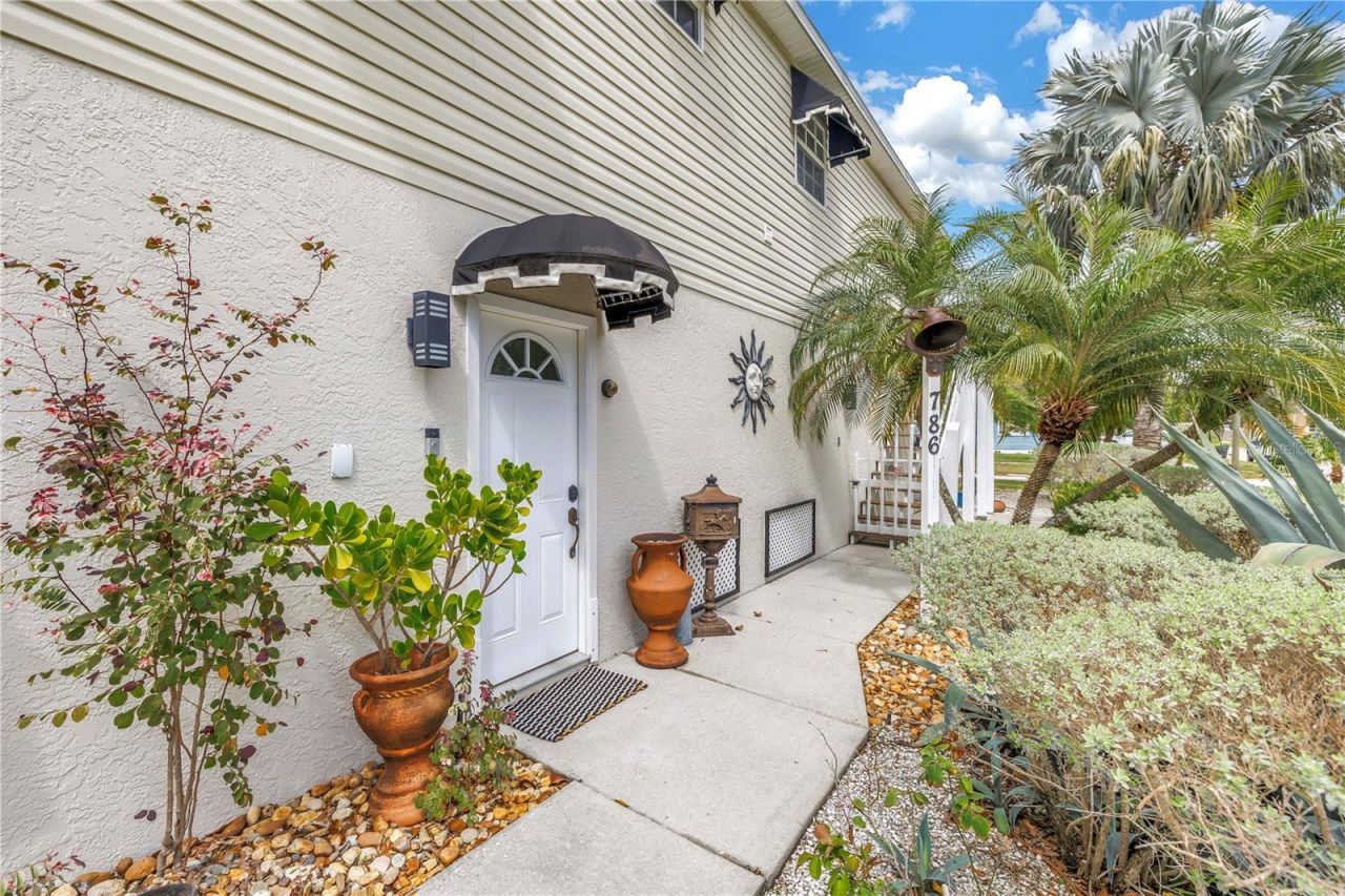 786 59th Avenue Ne, Saint Petersburg, FL 33703 Photo