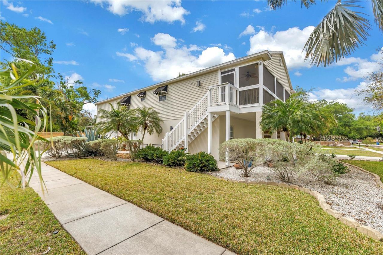 786 59th Avenue Ne, Saint Petersburg, FL 33703 Photo