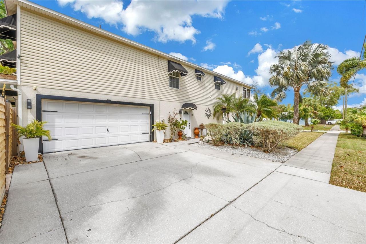 786 59th Avenue Ne, Saint Petersburg, FL 33703 Photo