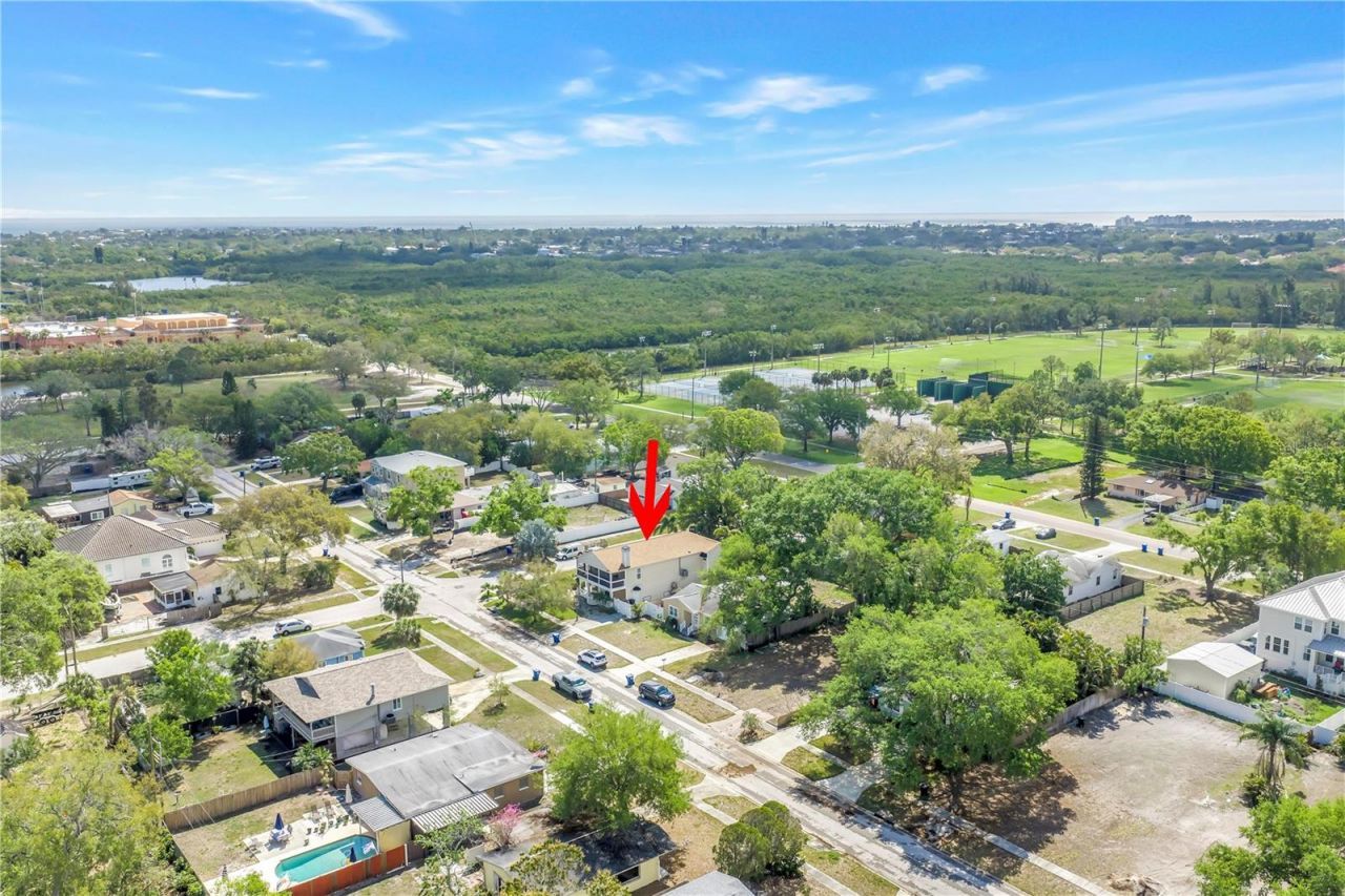 786 59th Avenue Ne, Saint Petersburg, FL 33703 Photo