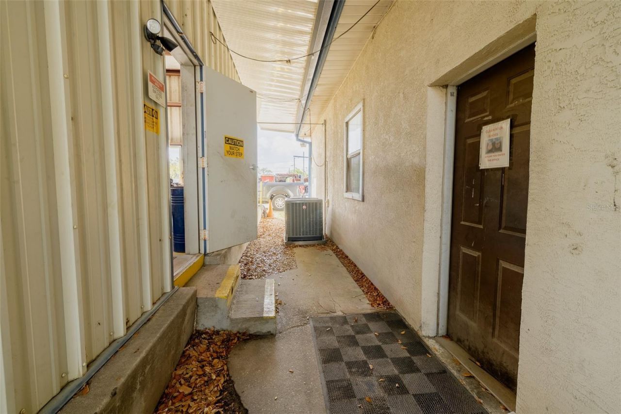 11134 S 41 Highway , Gibsonton, FL 33534 Photo