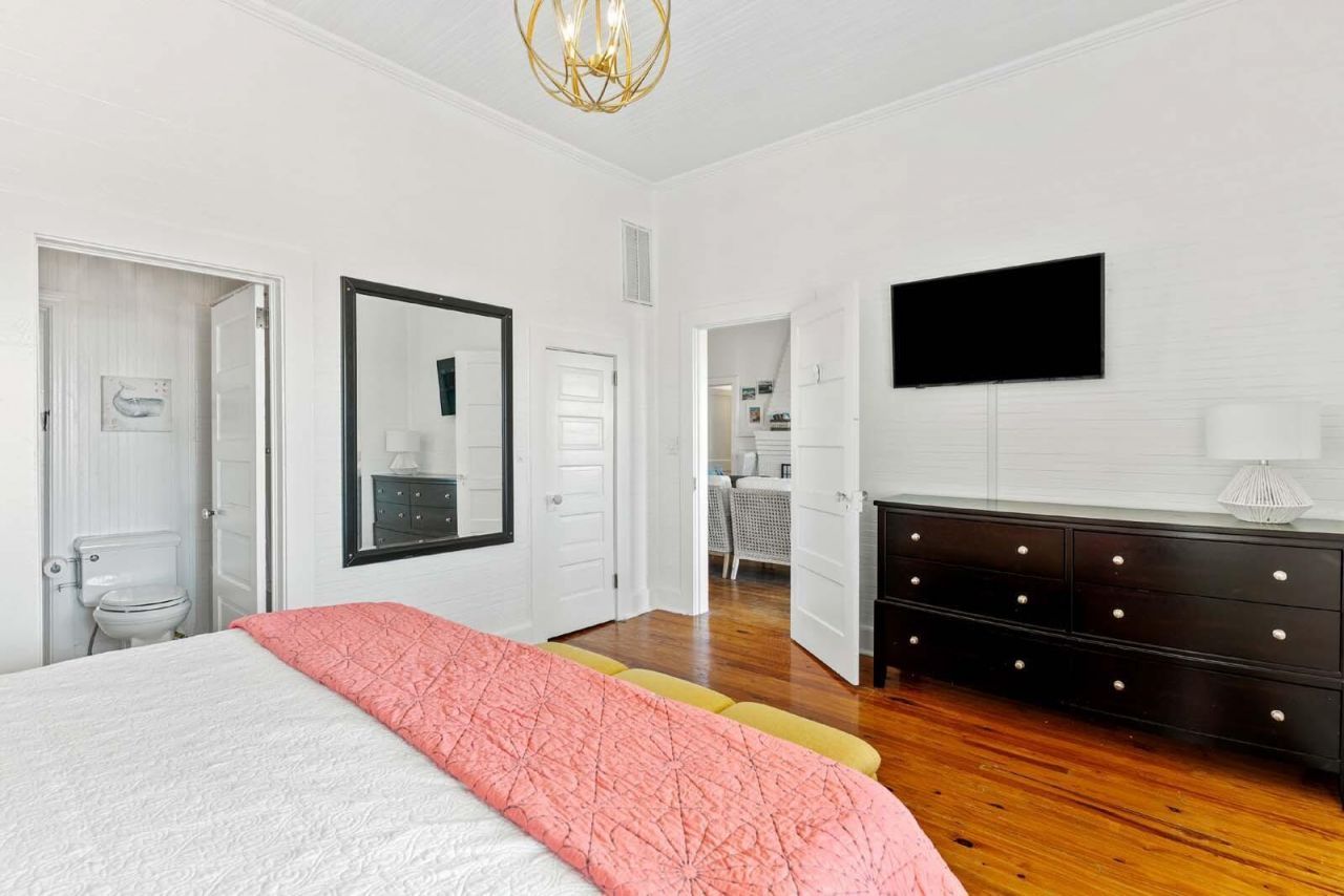 509 W Ashley Avenue Photo 26