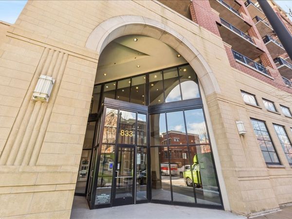 833 W 15th Place , Unit 907, Chicago, IL 60607