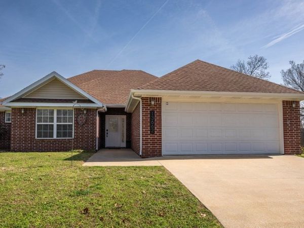 13662 Cloverdale Road, Rogers, AR 72756