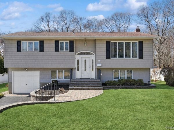 14 Wenmore Road , Commack, NY 11725