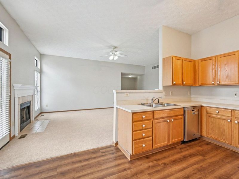 2091 Mayflower Circle, Grove City, OH 43123 Photo 18