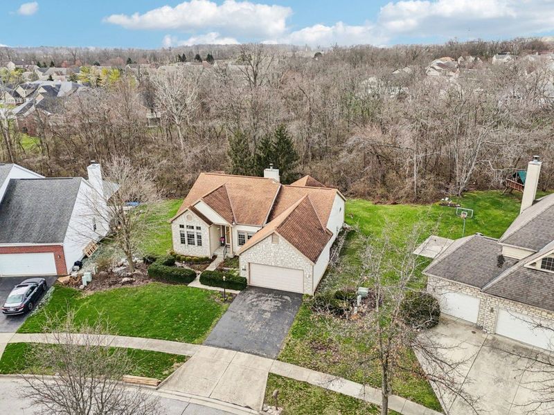 2091 Mayflower Circle, Grove City, OH 43123 Photo 5