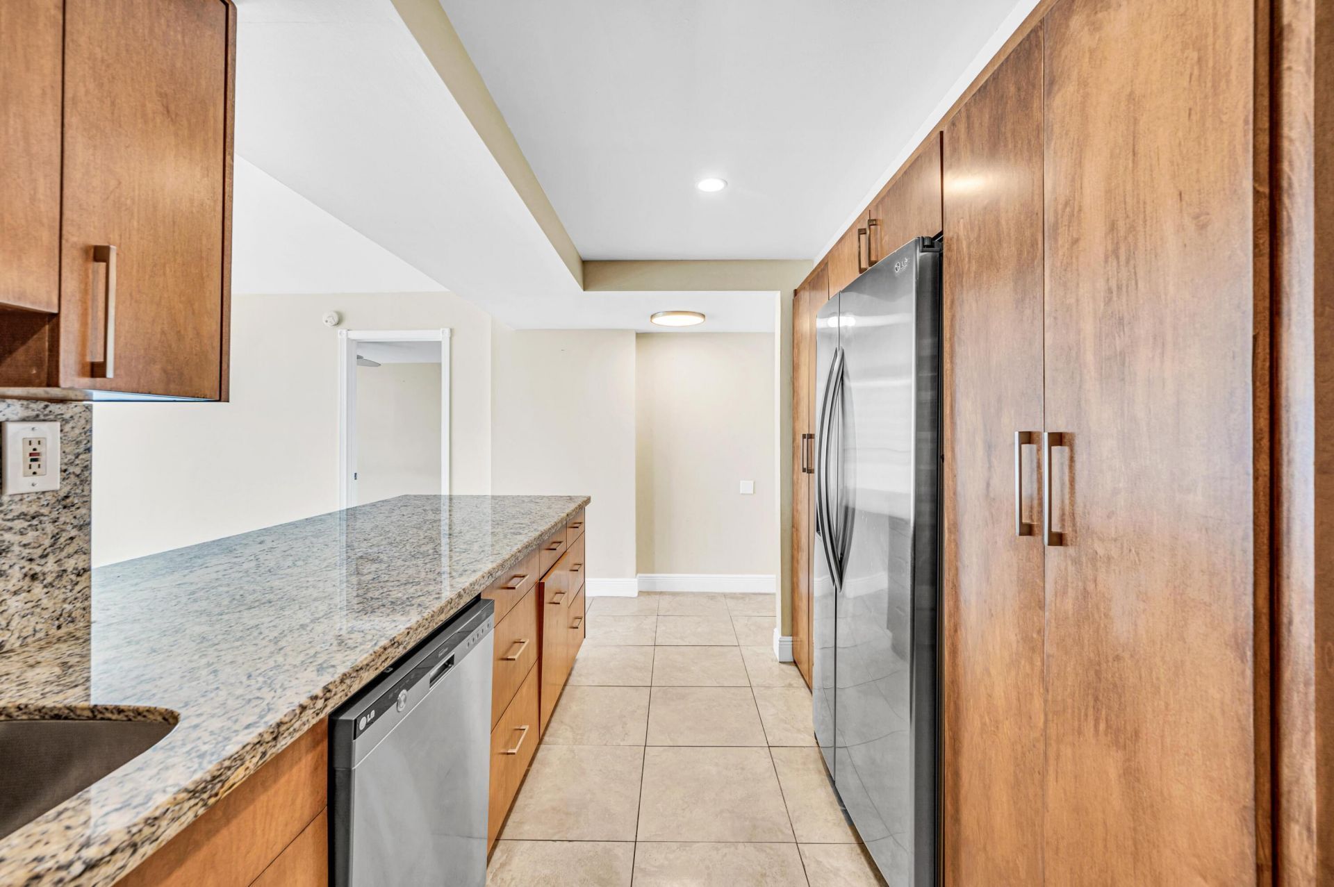 525 N Ocean Boulevard, Unit 1217, Pompano Beach, FL 33062 Photo