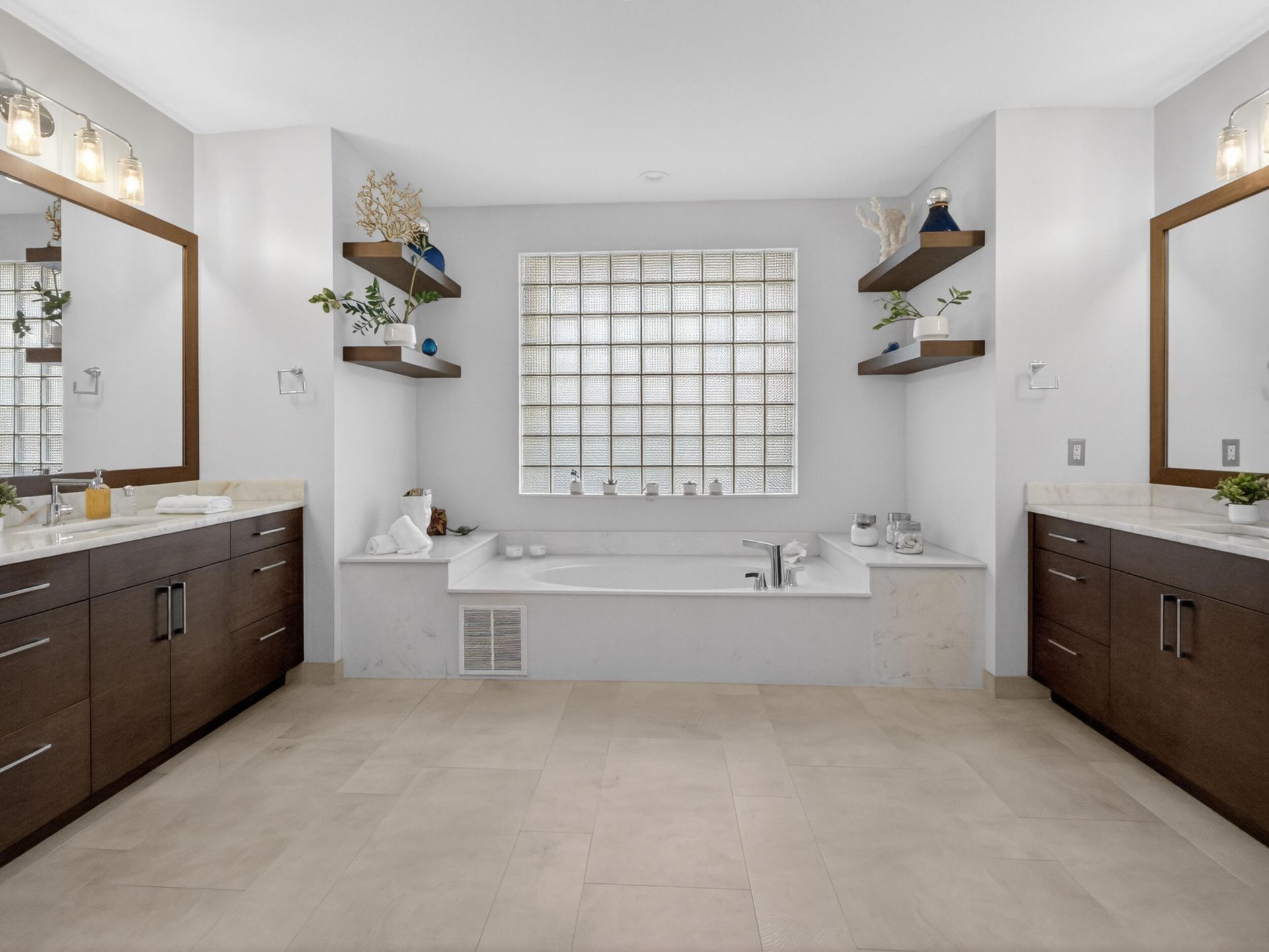 909 Stillwater Court, Weston, FL 33327 Photo