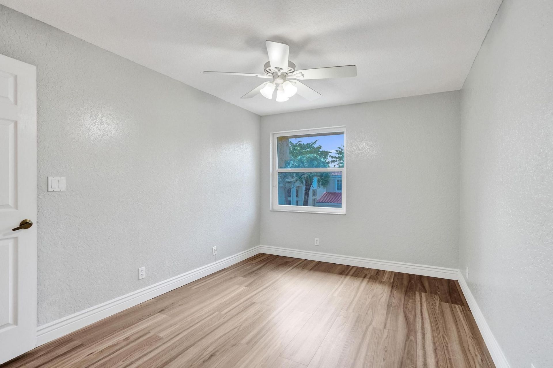 5367 NW 106th Drive, Coral Springs, FL 33076 Photo