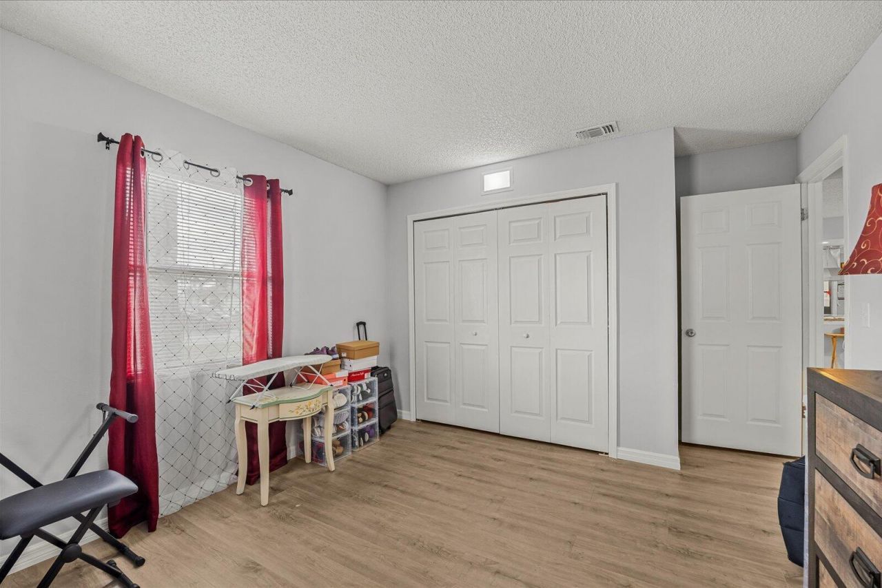 949 SE Breakwater Avenue, Port Saint Lucie, FL 34983 Photo