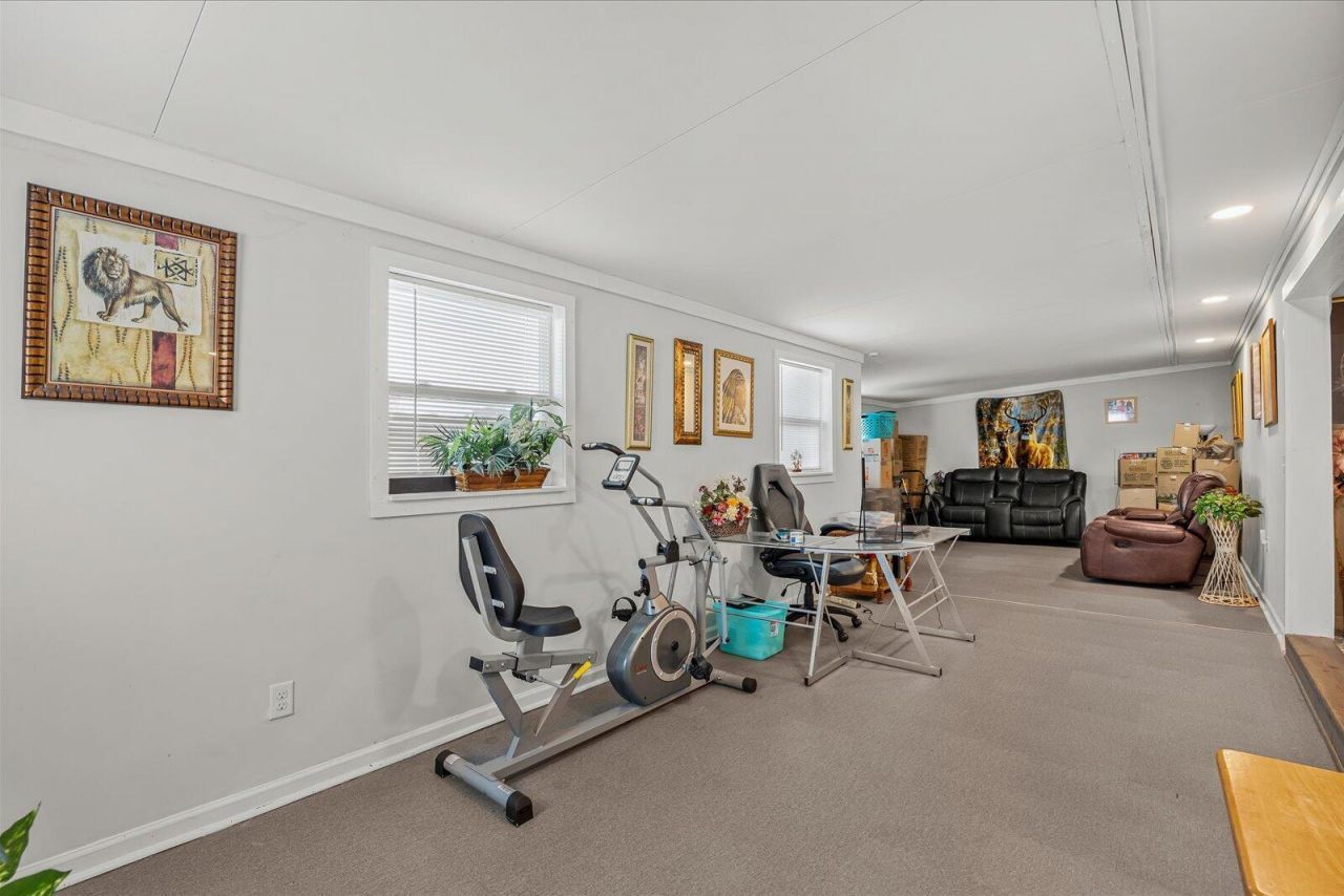 949 SE Breakwater Avenue, Port Saint Lucie, FL 34983 Photo