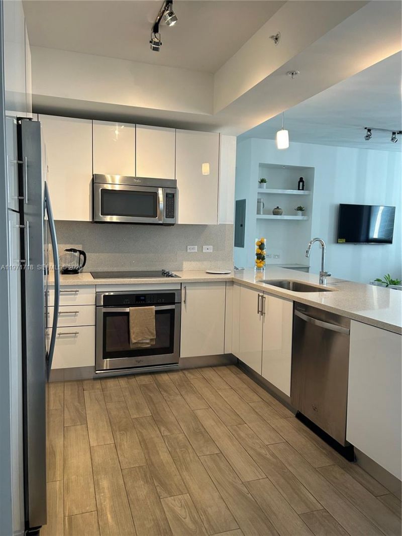 999 SW 1st Ave, Unit 2114, Miami, FL 33130 Photo