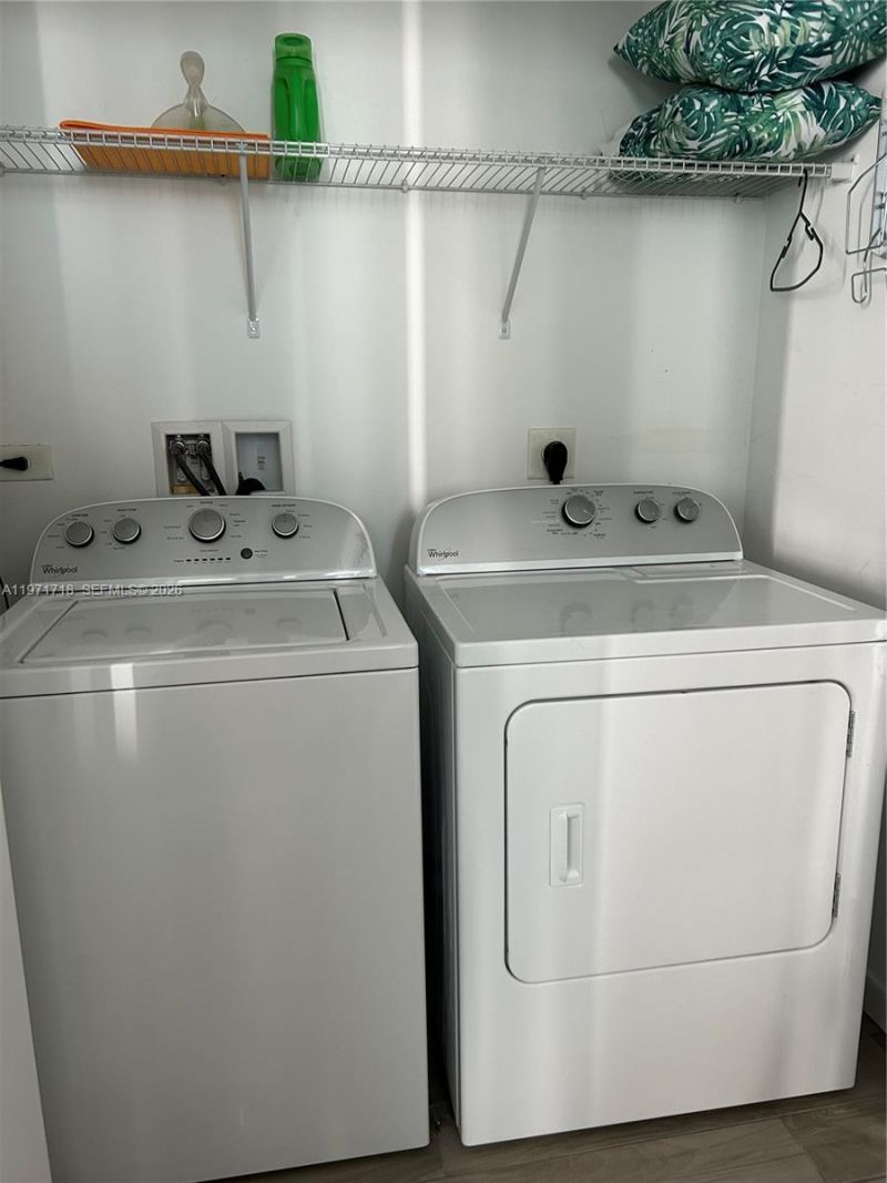 999 SW 1st Ave, Unit 2114, Miami, FL 33130 Photo