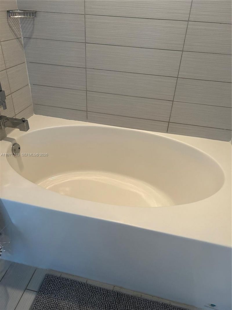 999 SW 1st Ave, Unit 2114, Miami, FL 33130 Photo