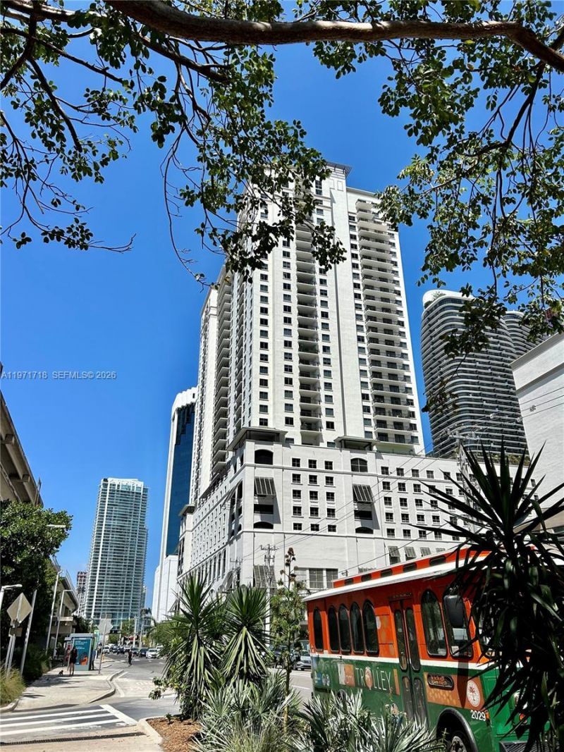 999 SW 1st Ave, Unit 2114, Miami, FL 33130 Photo