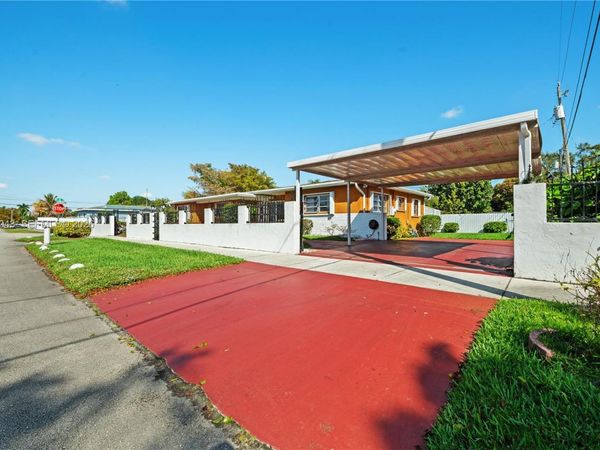 2055 NW 132nd St , Miami, FL 33167