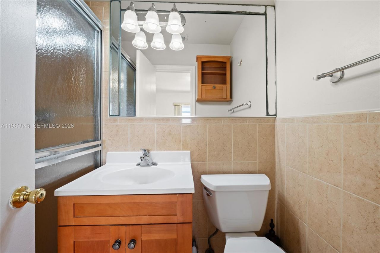 2055 NW 132nd St , Miami, FL 33167 Photo