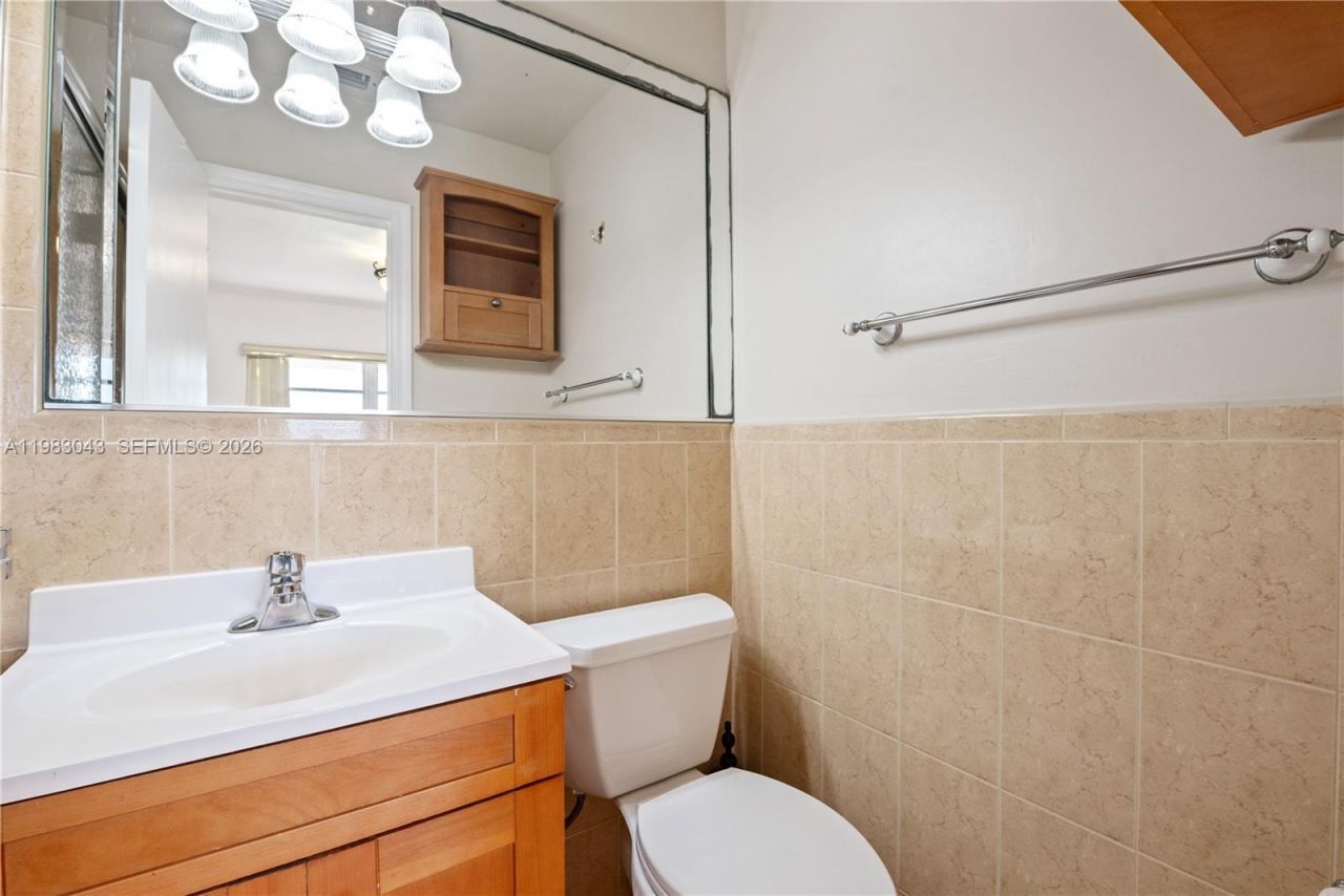 2055 NW 132nd St , Miami, FL 33167 Photo