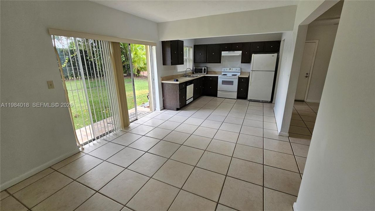 12320 SW 105th St , Miami, FL 33186 Photo