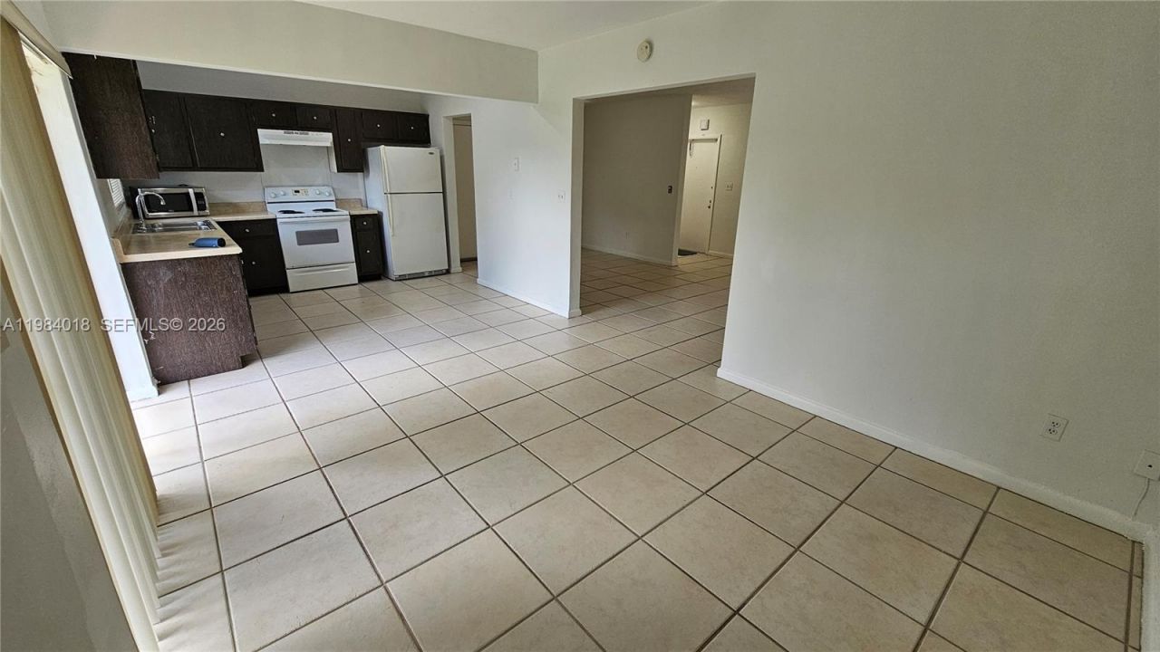 12320 SW 105th St , Miami, FL 33186 Photo