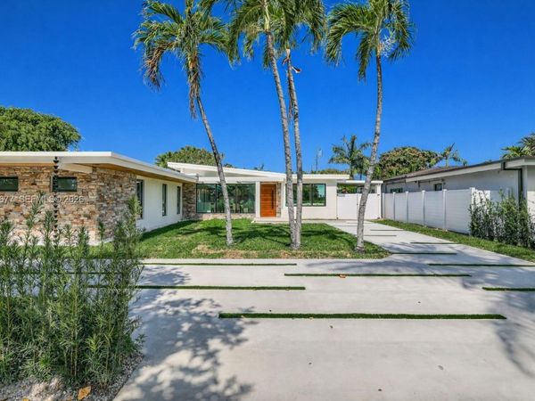 905 Fairway Drive , Miami Beach, FL 33141