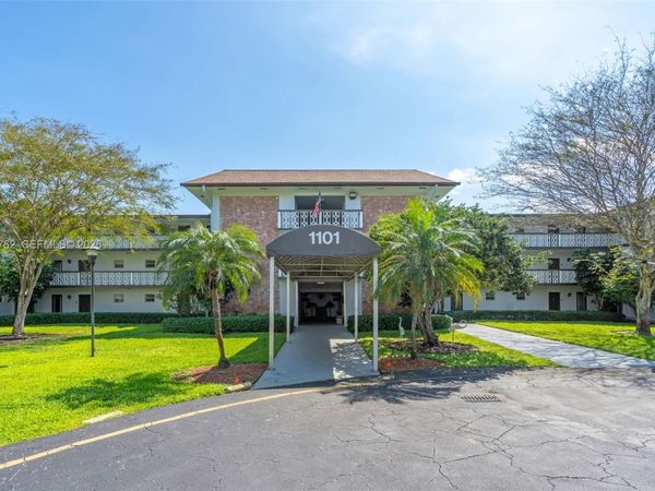 1101 Hillcrest Ct , Unit 206, Hollywood, FL 33021