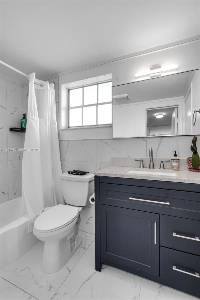 1101 Hillcrest Ct, Unit 206, Hollywood, FL 33021 Photo