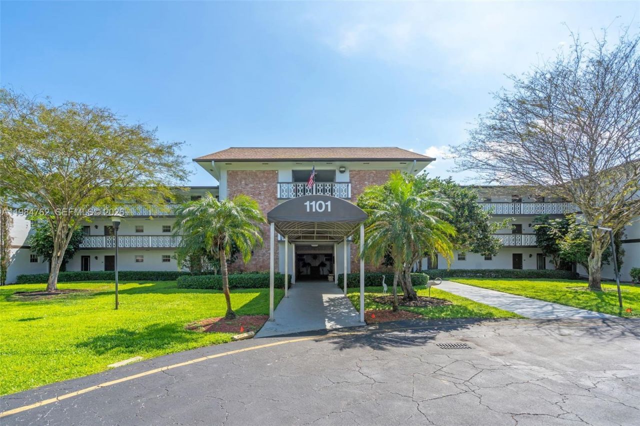 1101 Hillcrest Ct, Unit 206, Hollywood, FL 33021 Photo