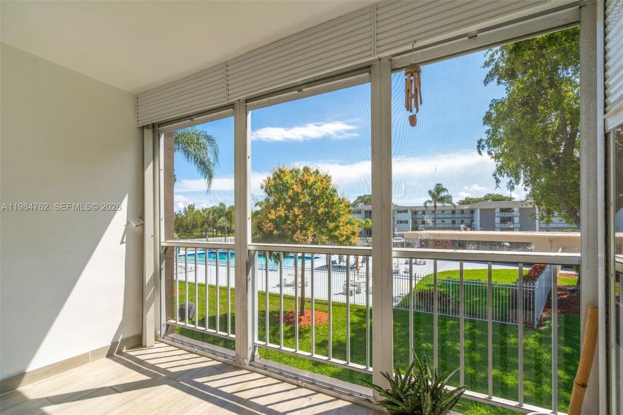 1101 Hillcrest Ct, Unit 206, Hollywood, FL 33021 Photo