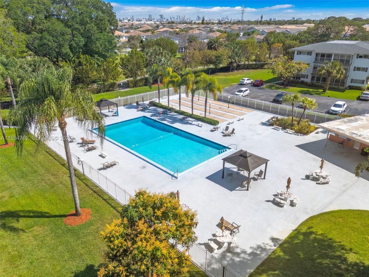 1101 Hillcrest Ct, Unit 206, Hollywood, FL 33021 Photo