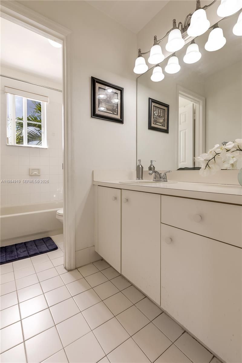 16323 SW 97th St, Miami, FL 33196 Photo