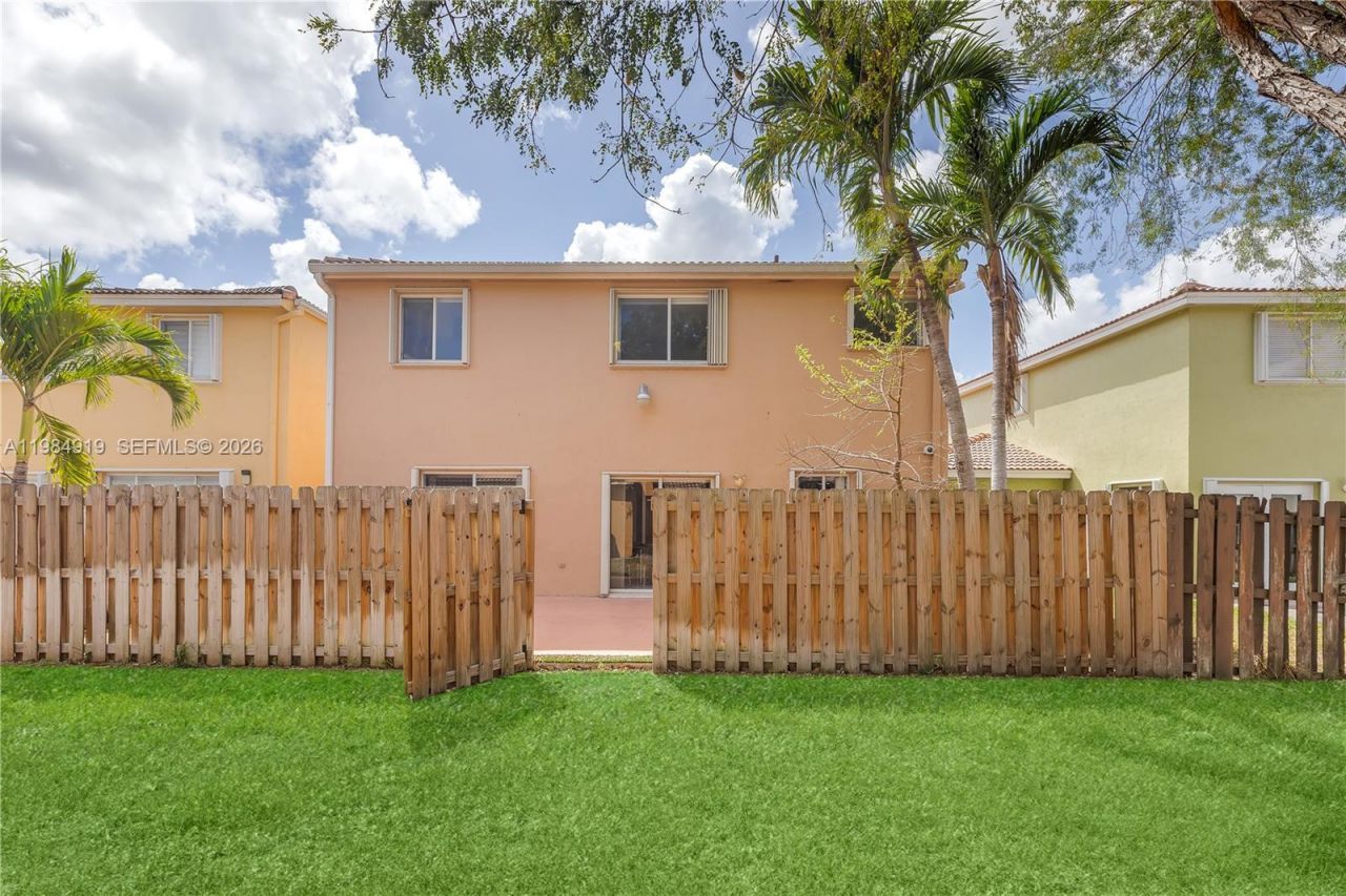 16323 SW 97th St, Miami, FL 33196 Photo