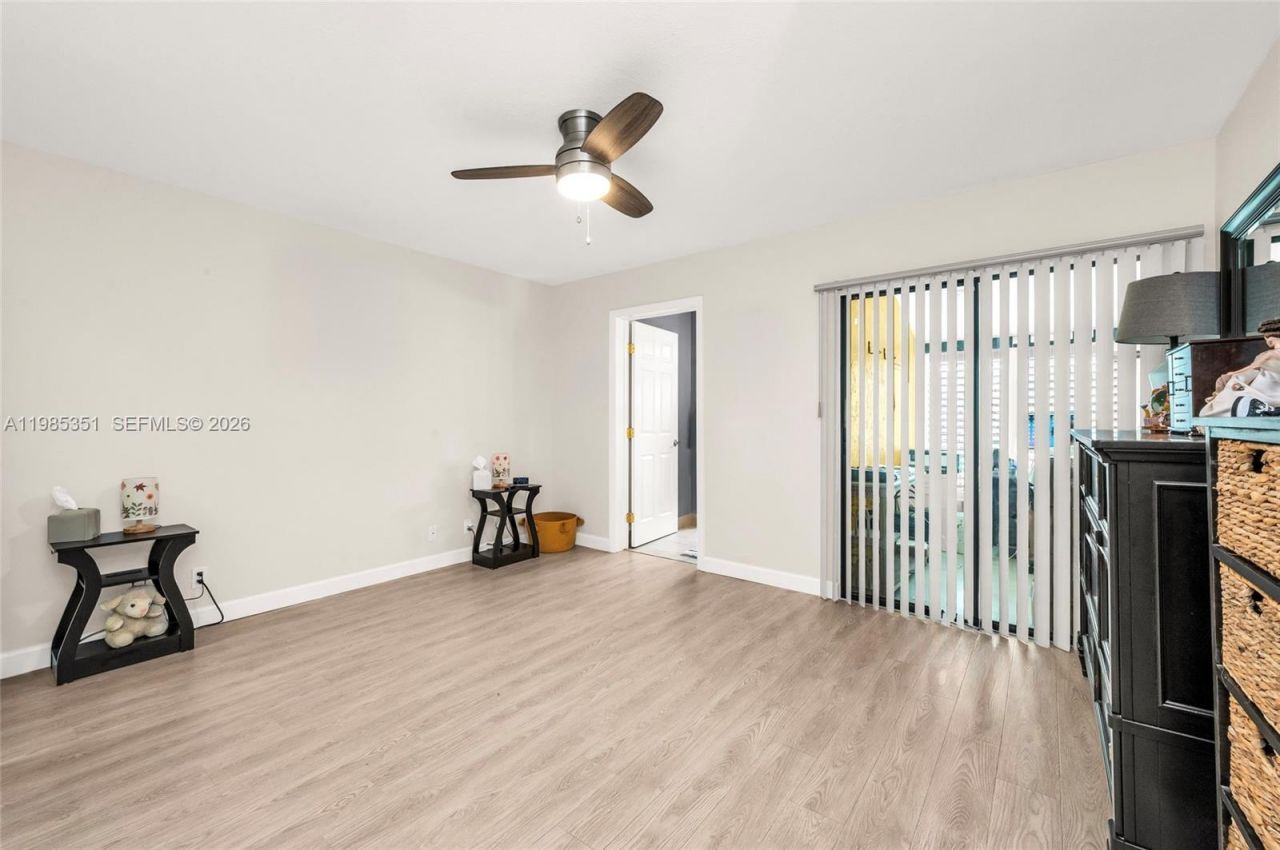 2640 W Gately Dr W, Unit 1102, West Palm Beach, FL 33415 Photo