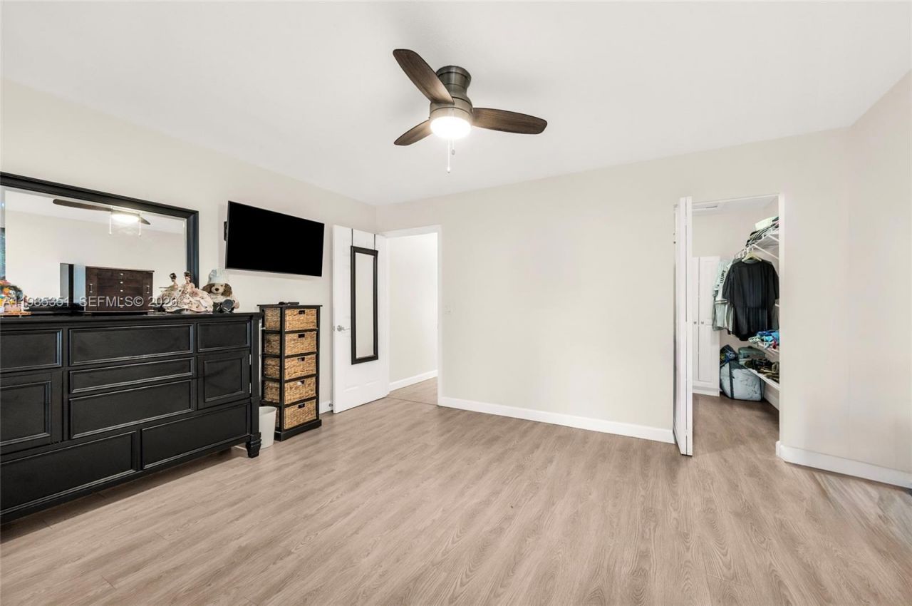 2640 W Gately Dr W, Unit 1102, West Palm Beach, FL 33415 Photo