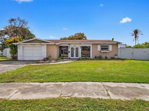 20211 NW 4th Ave , Miami Gardens, FL 33169