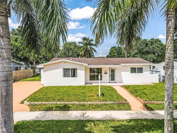 2301 NW 191st St , Miami Gardens, FL 33056