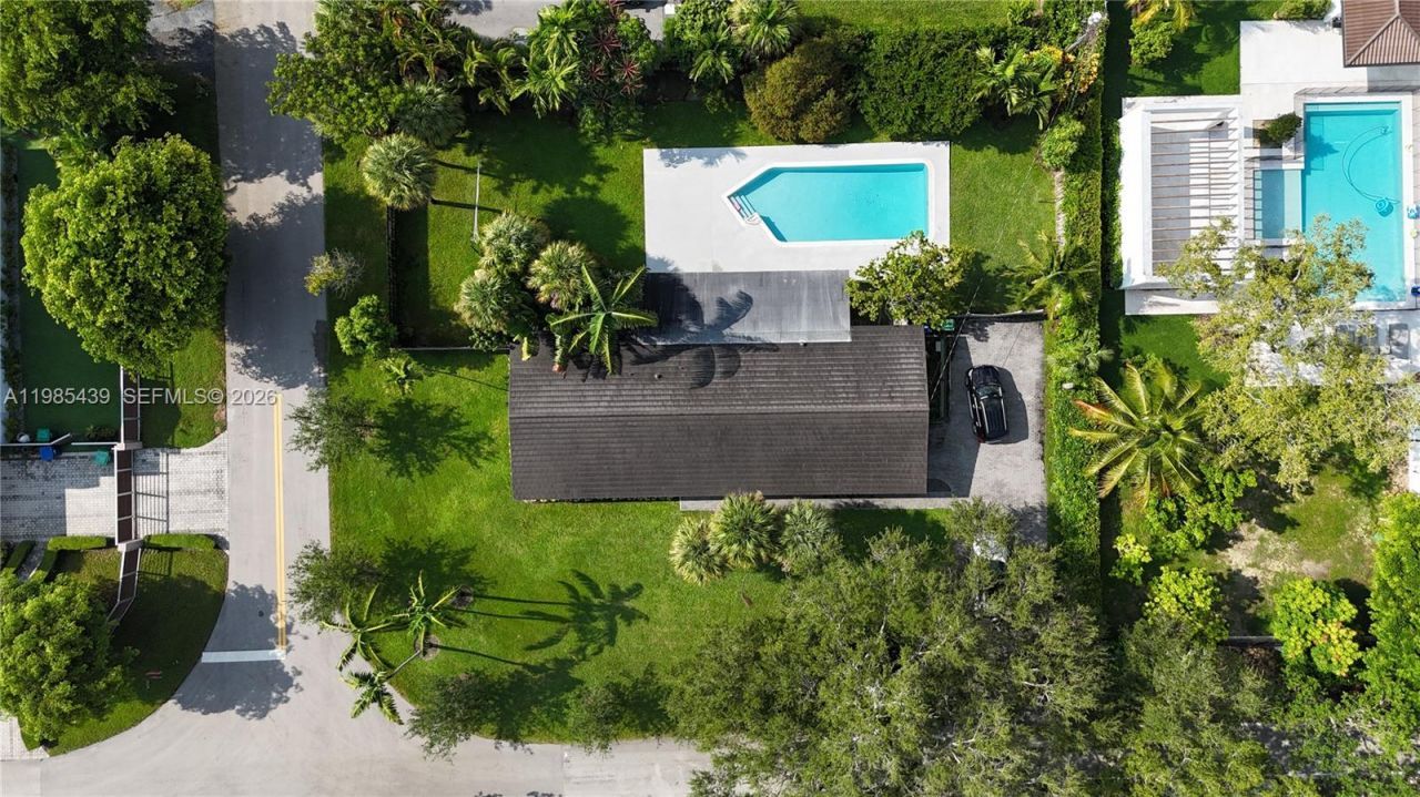 7340 SW 105th Ter, Pinecrest, FL 33156 Photo