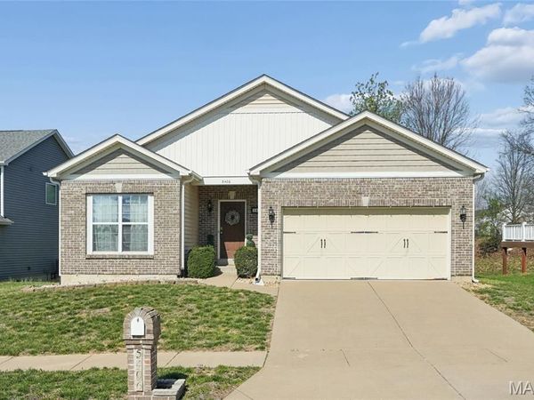 5406 Misty Crossing Court, Florissant, MO 63034