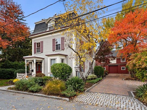 21 Avon Place, Arlington, MA 02474