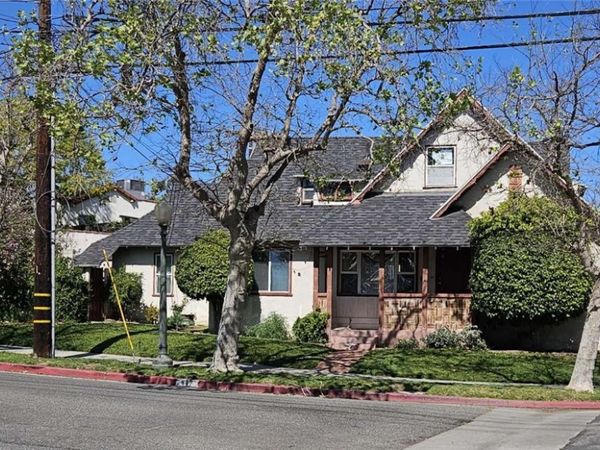 2642 Manning Avenue, Los Angeles, CA 90064